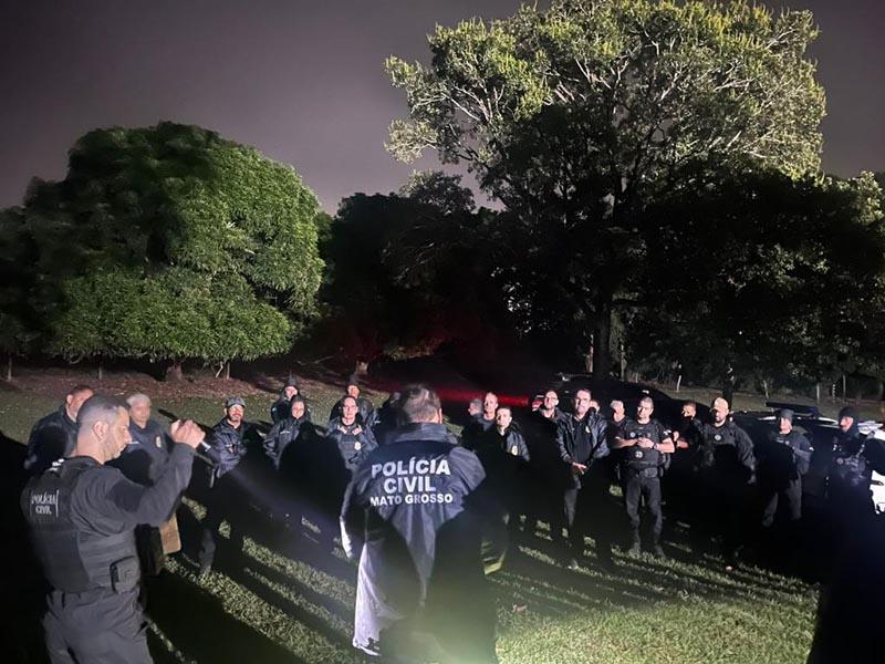 Polícia Civil mira facção e cumpre 26 ordens contra tráfico em Nobres