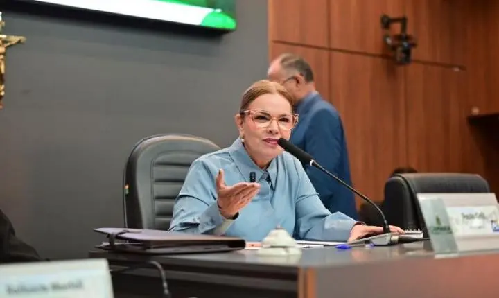 Quadra poliesportiva do Residencial Coxipó é revitalizada após pedido de Paula Calil