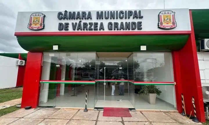 Vereadores de Várzea Grande pedem sessão extraordinária para votar remanejamento e ampliação de limite de crédito